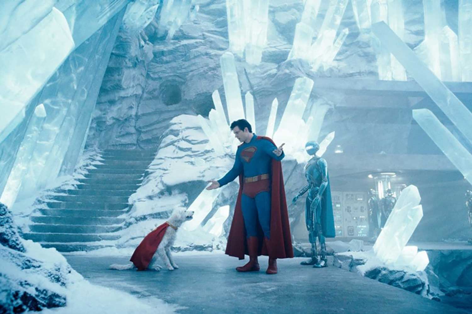 ‘Superman’ melonjak menuju pembukaan $130 juta